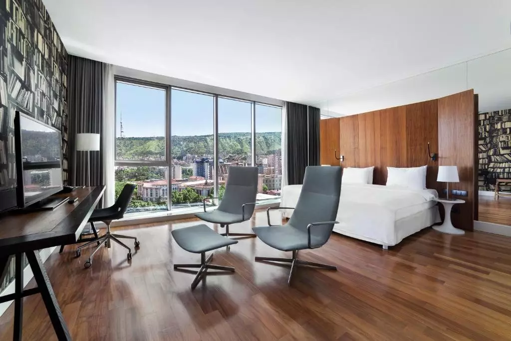 Holiday Inn